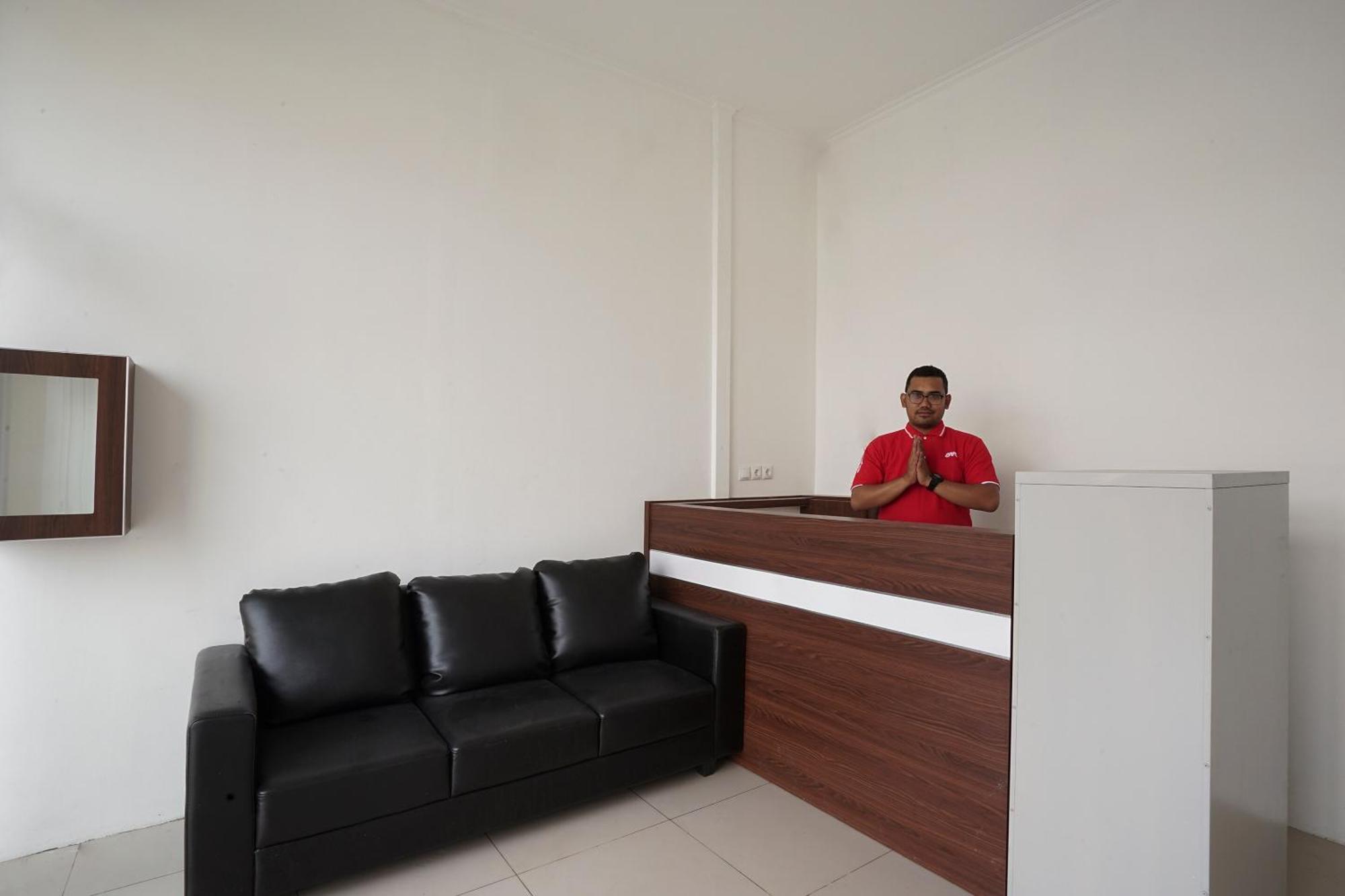 Super Oyo 2183 Cibeureum Residence Бандунг Екстериор снимка